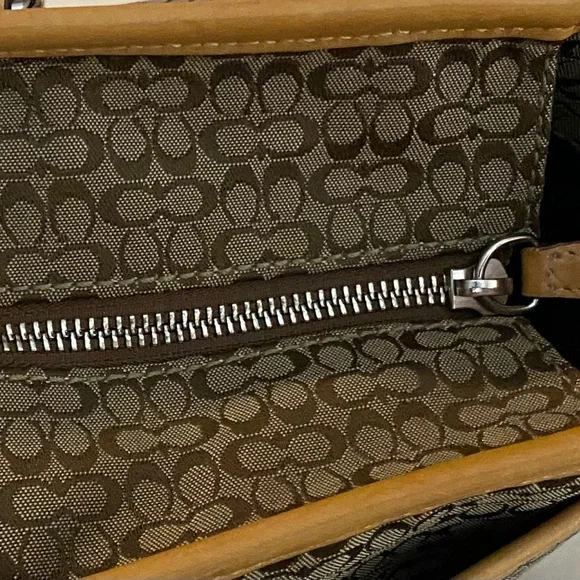 Coach bag Hampton’s Monogram / BUNDLE & SAVE!!! - Picture 7 of 13